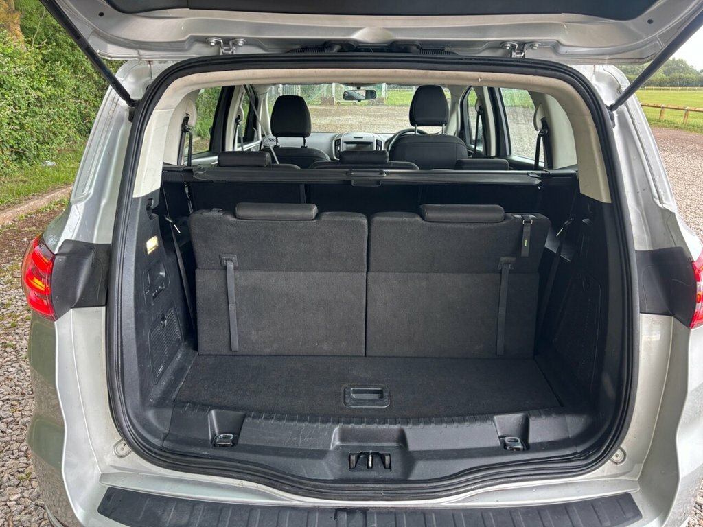 Ford S-Max Titanium Black #25
