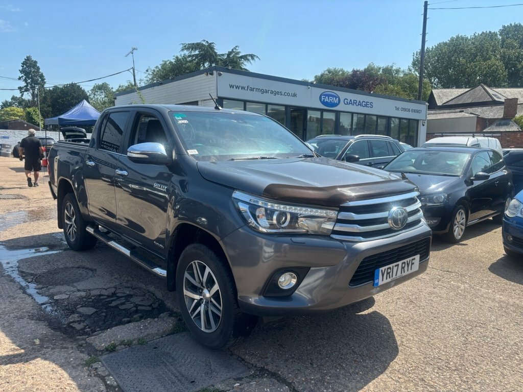 Toyota HILUX 2.4L Invincible Grey #2