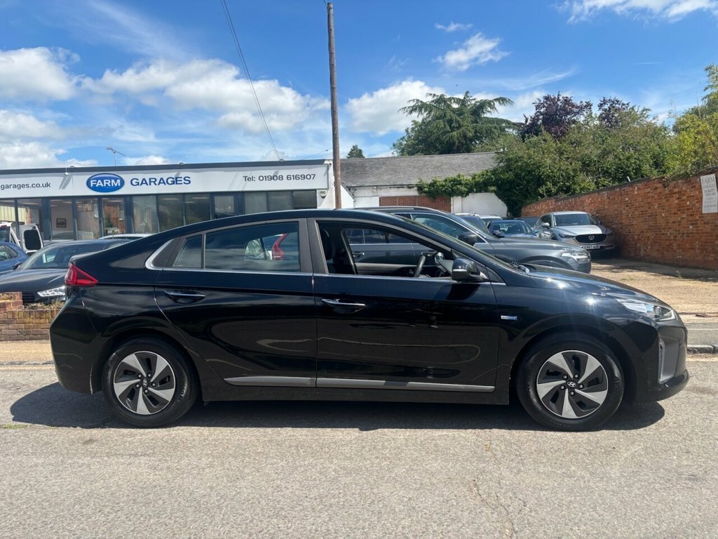 Hyundai Ioniq 1.6L Premium Black #2