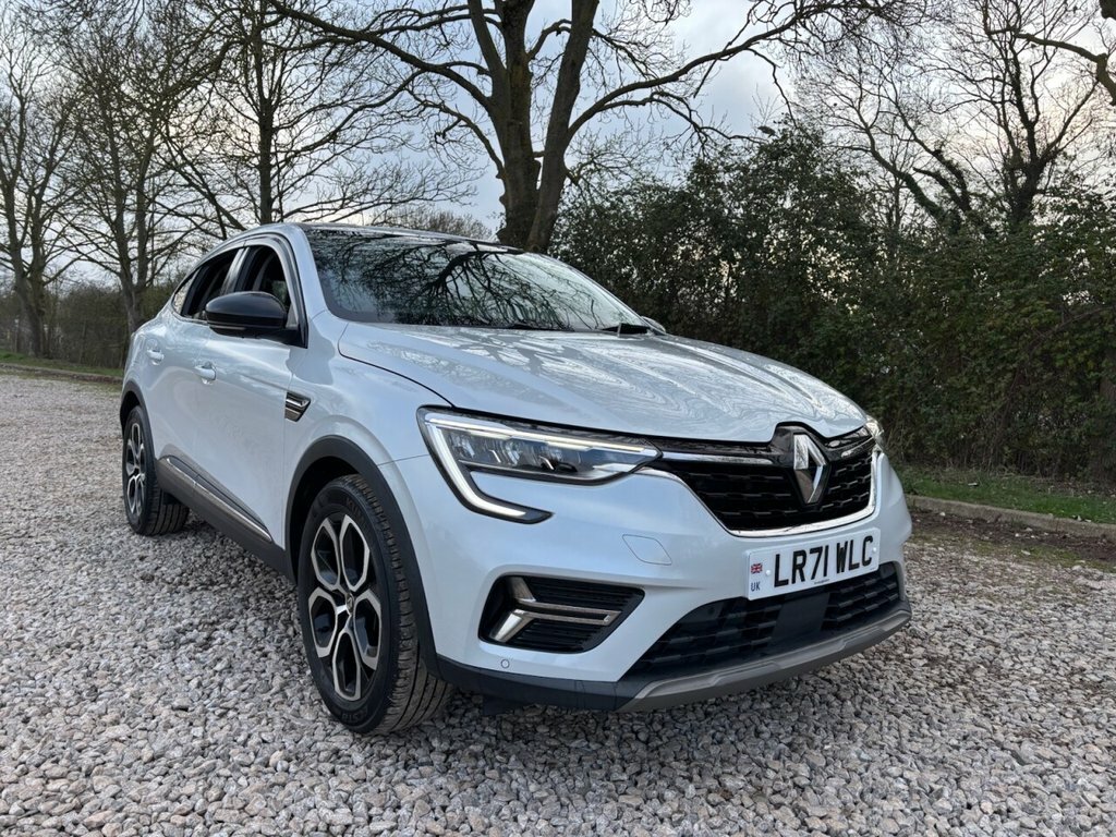 Renault Arkana Suv White