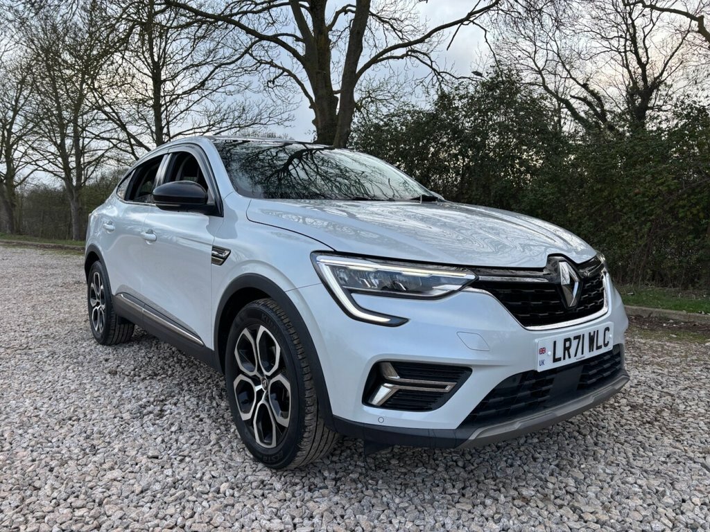 Renault Arkana Suv White #6