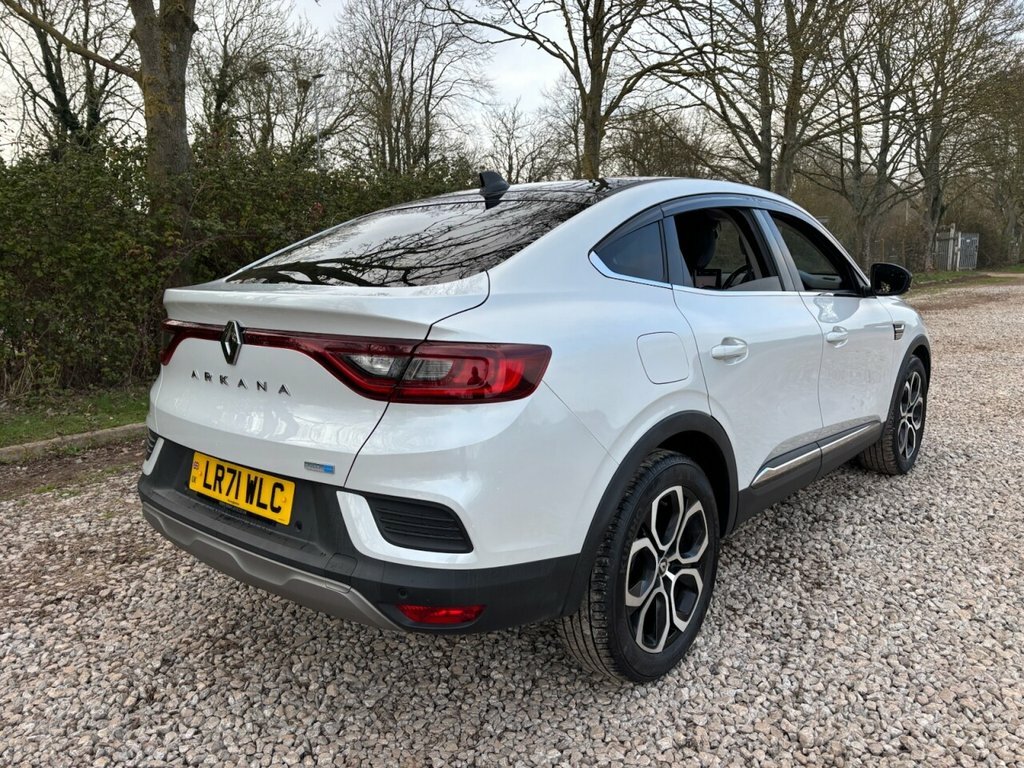 Renault Arkana Suv White #5