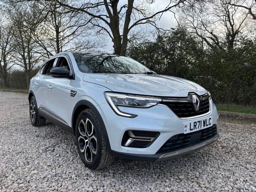 Renault Arkana Suv White #3