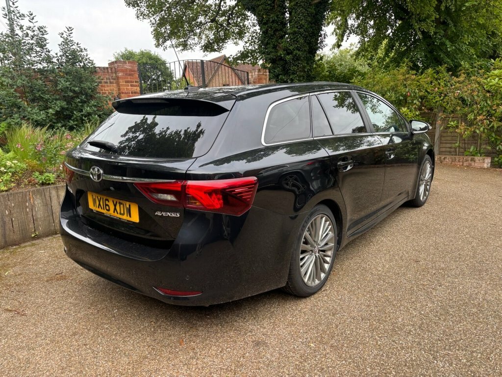 Toyota Avensis 2L Excel Black #2