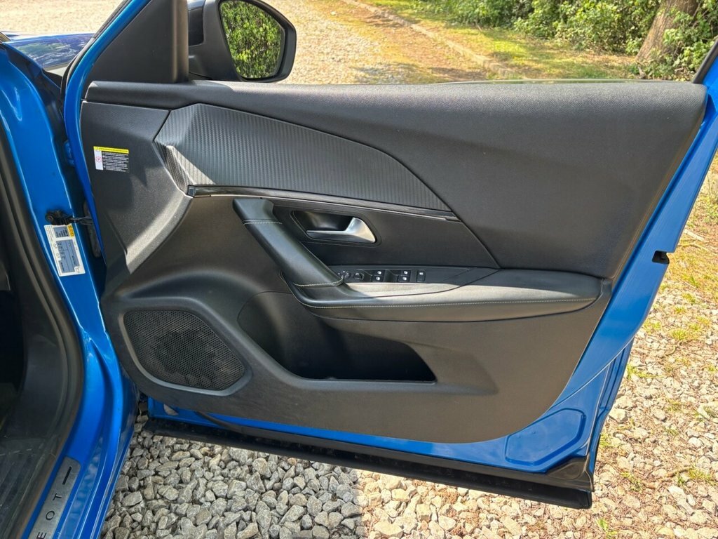 Peugeot e-2008 1.2 Puretech 130 Gt Eat8 Grey #32