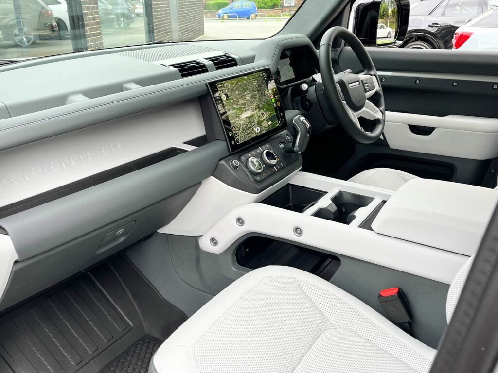 Land Rover Defender 110 D250 3.0 Mhev X Dynamic Se Urban Grey #6