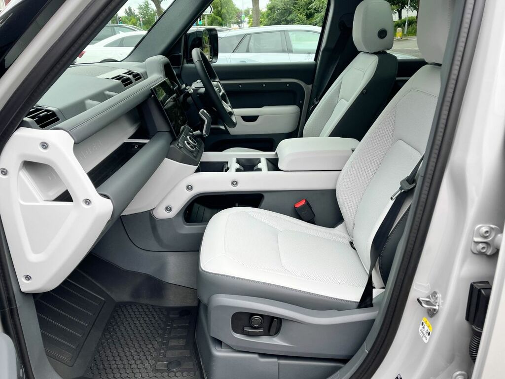 Land Rover Defender 110 Octa 29 Grey #7