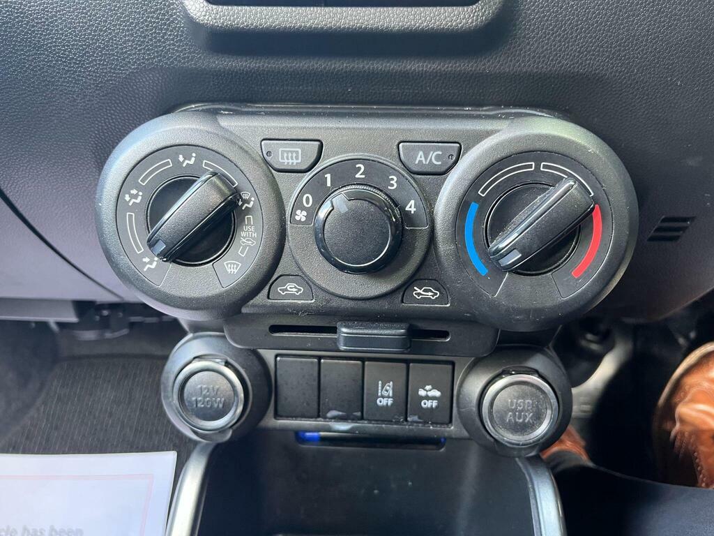 Suzuki Ignis Sz-t White #34
