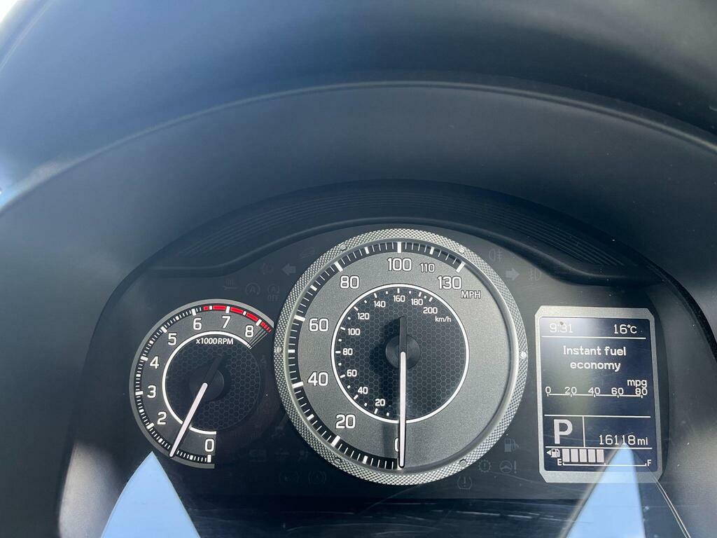 Suzuki Ignis Sz-t White #44
