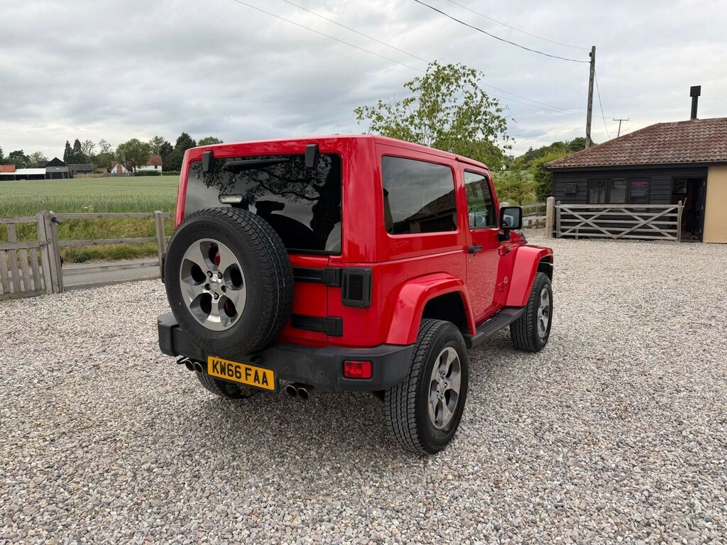Jeep Wrangler 2.8 Crd Overland Convertible Red #4