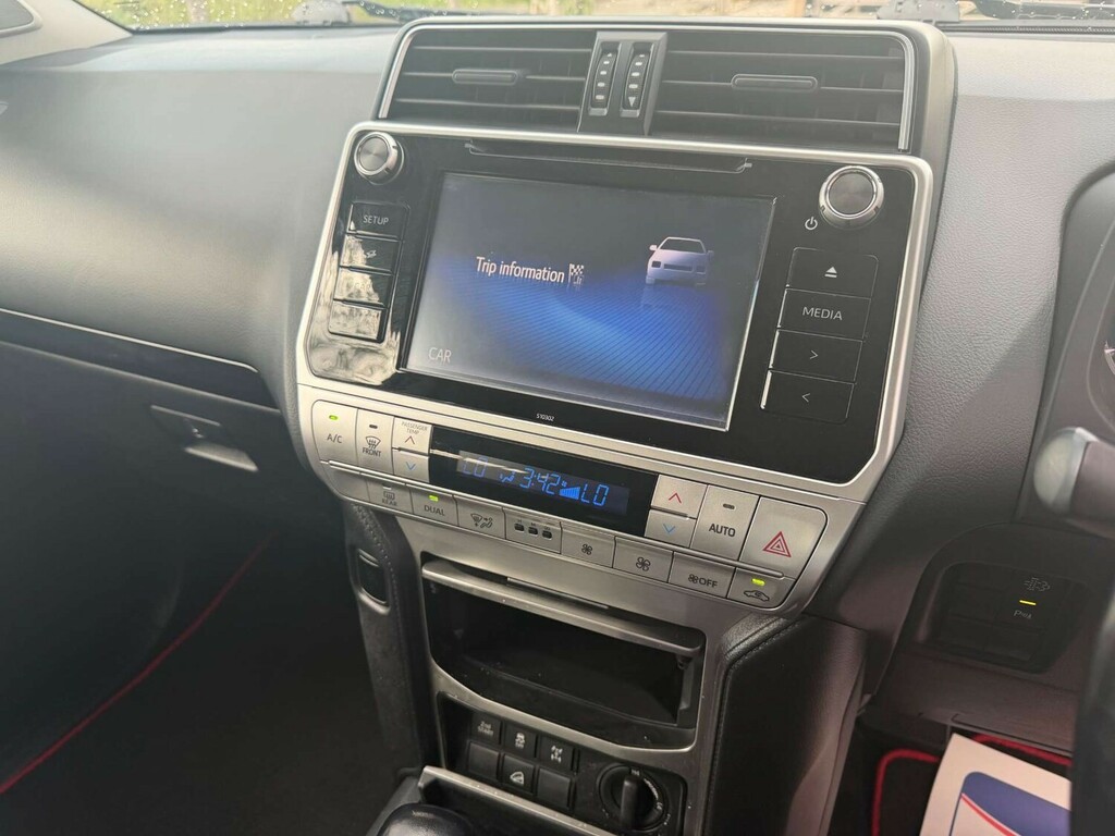 Toyota Land Cruiser 2.8 D-4d Active 5 Seats Grey #21