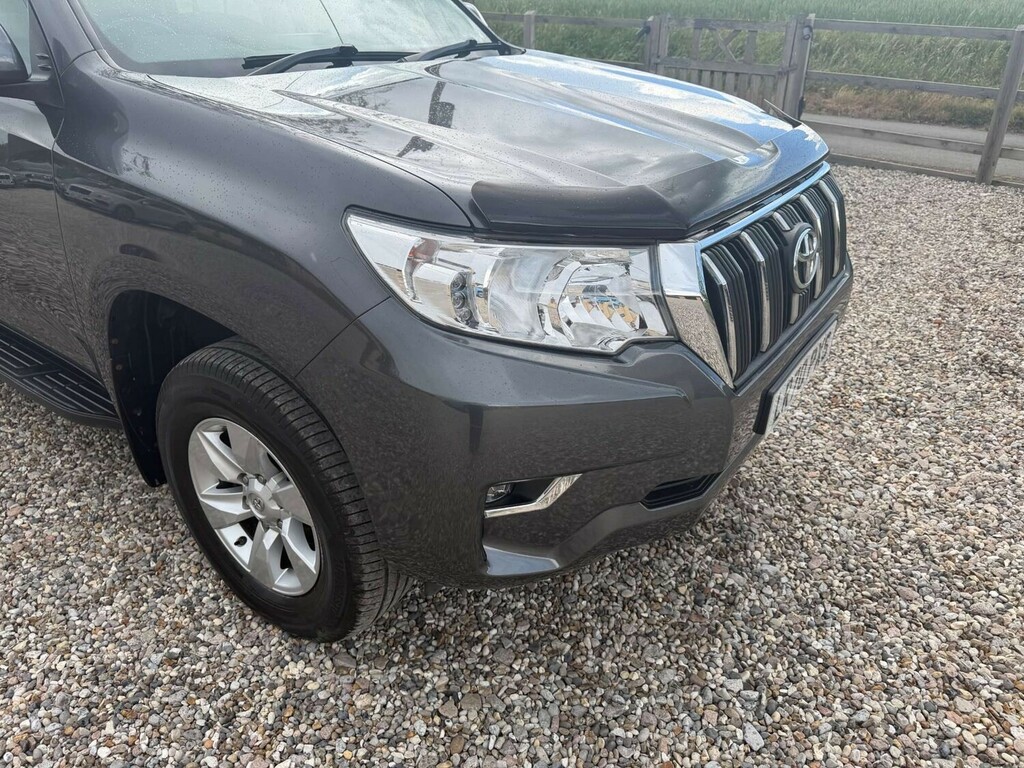 Toyota Land Cruiser 2.8 D-4d Active 5 Seats Grey #15