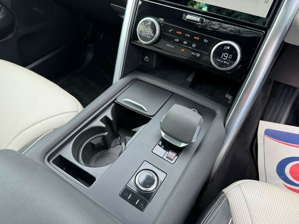 Land Rover Discovery 3 Discovery R-dynamic Hse D Mhev Black #22