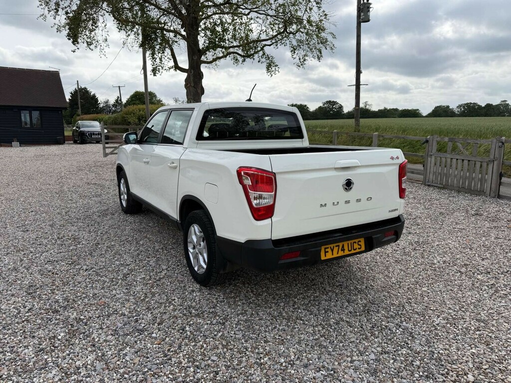 SsangYong Musso 2.2 Double Cab Pick Up Ex Pick Up White #3