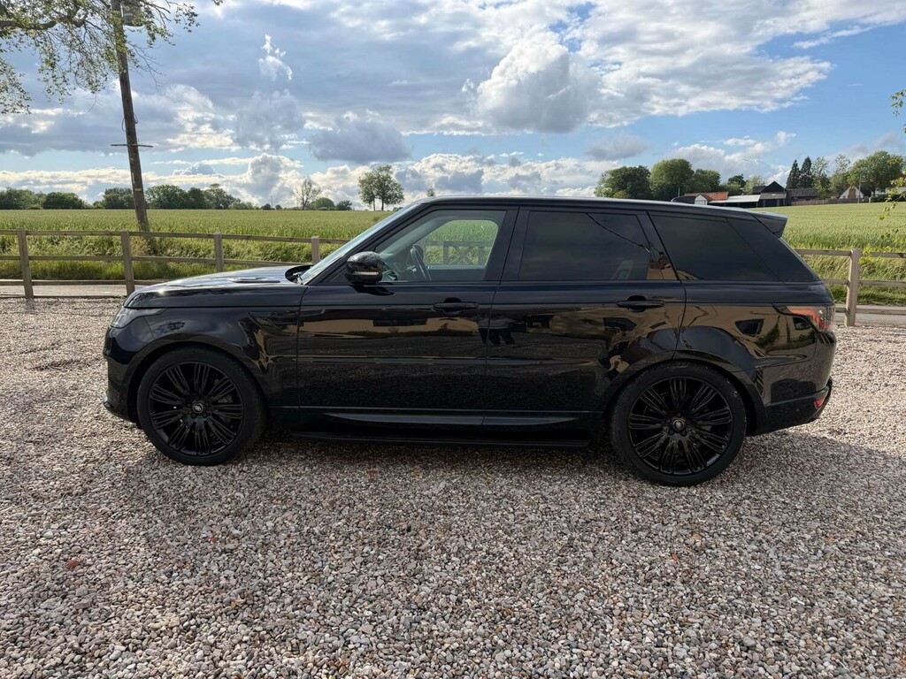Land Rover Range Rover Sport 3.0 D300 Dynamic Estate Black #5