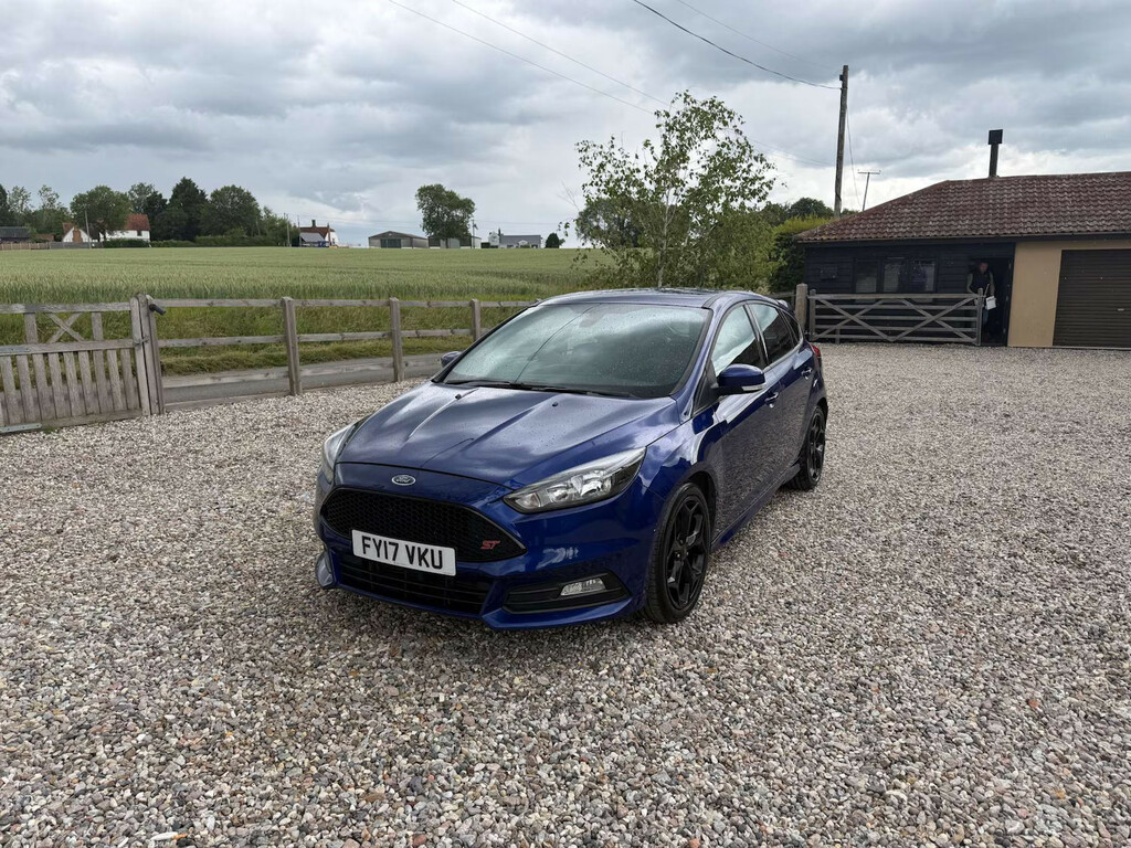 Ford Focus 2.0T Ecoboost St-2 Hatchback FY17VKU Blue #2