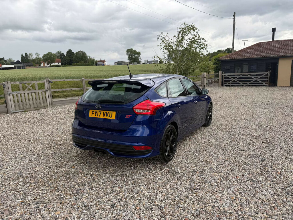 Ford Focus 2.0T Ecoboost St-2 Hatchback FY17VKU Blue #4