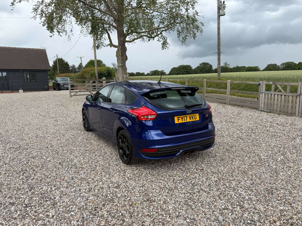 Ford Focus 2.0T Ecoboost St-2 Hatchback FY17VKU Blue #3