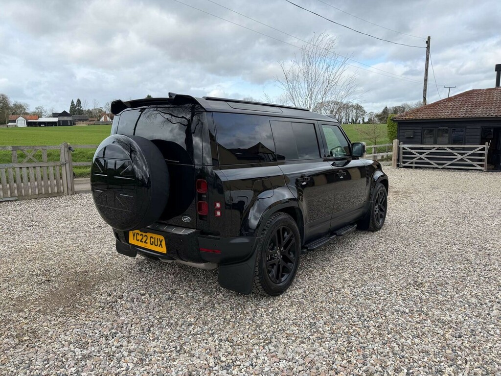 Land Rover Defender 3.0 Defender Hard Top Hse D Mhev 4Wd N Black #3