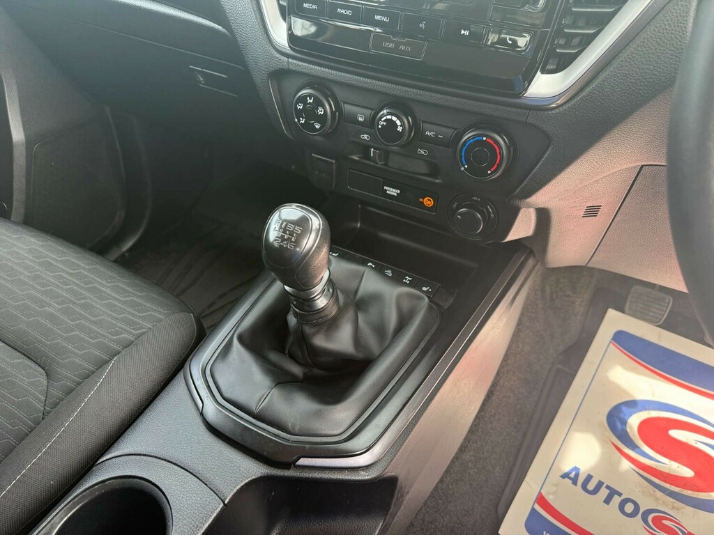 Isuzu D-Max 1.9 Td Utility Diff Lock Pickup Silver #20