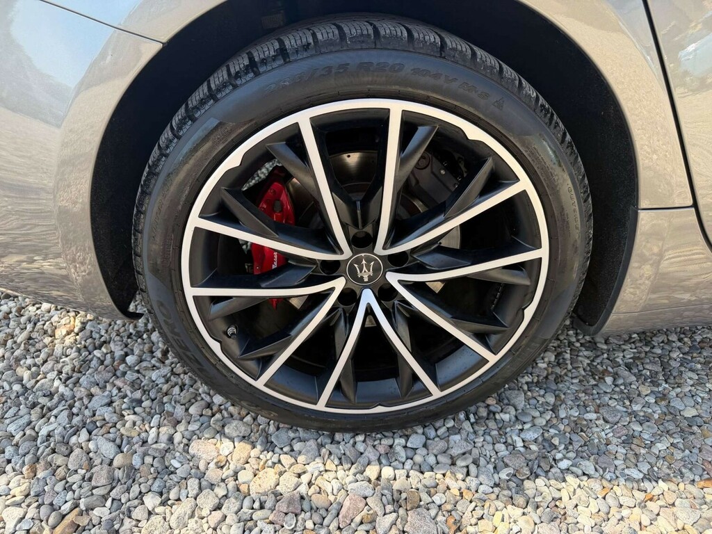 Maserati Ghibli V8 Trofeo Black #12