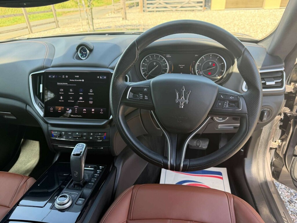 Maserati Ghibli V8 Trofeo Black #19