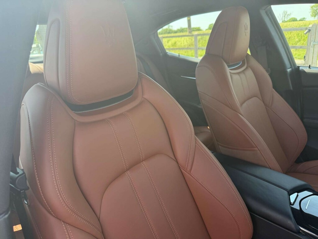 Maserati Ghibli V8 Trofeo Black #17