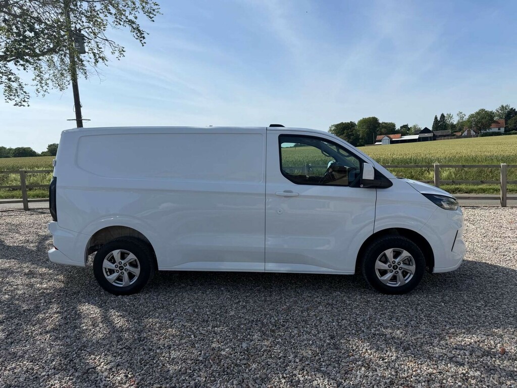 Ford Transit Custom 2.0 Ecoblue 136Ps H1 Van Limited Panel Van WN75RCV White #3
