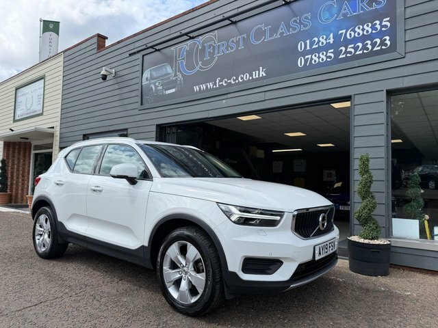 Volvo XC40 1.5 T3 Momentum Suv Euro 6 S S White