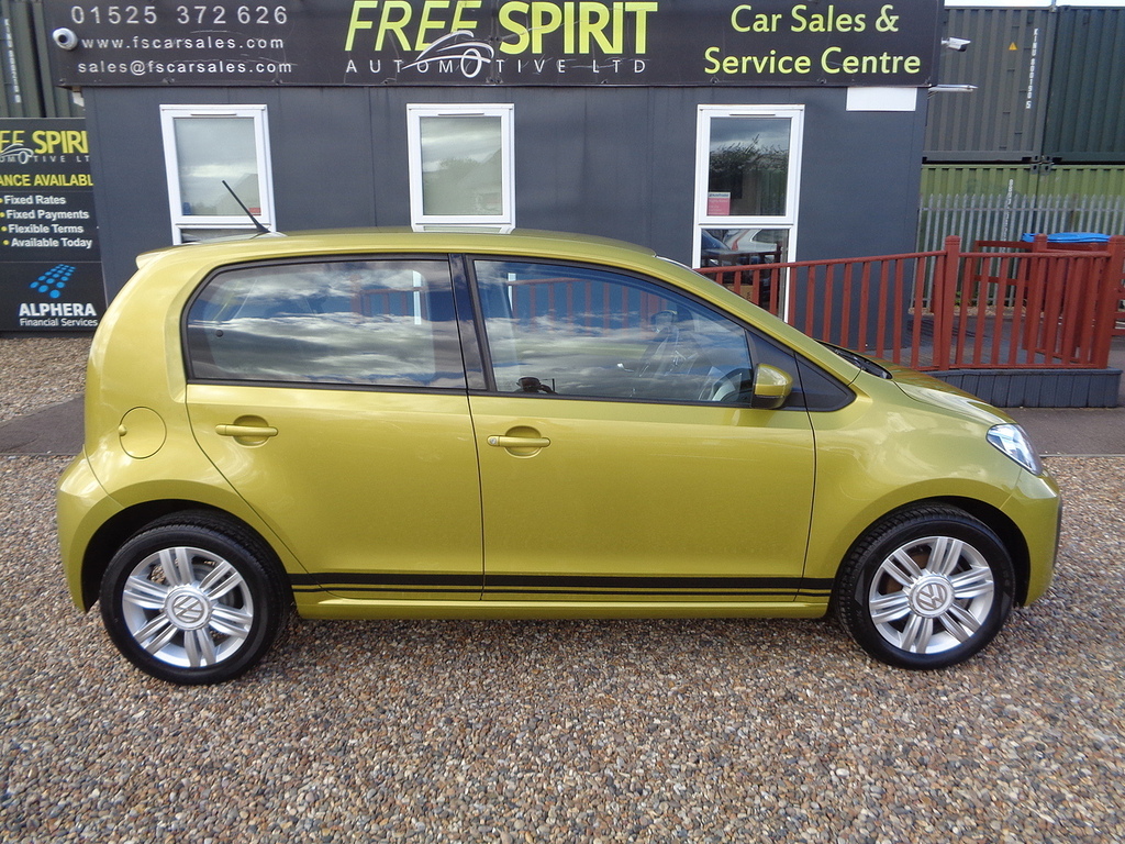 Volkswagen Up High Up Yellow #5