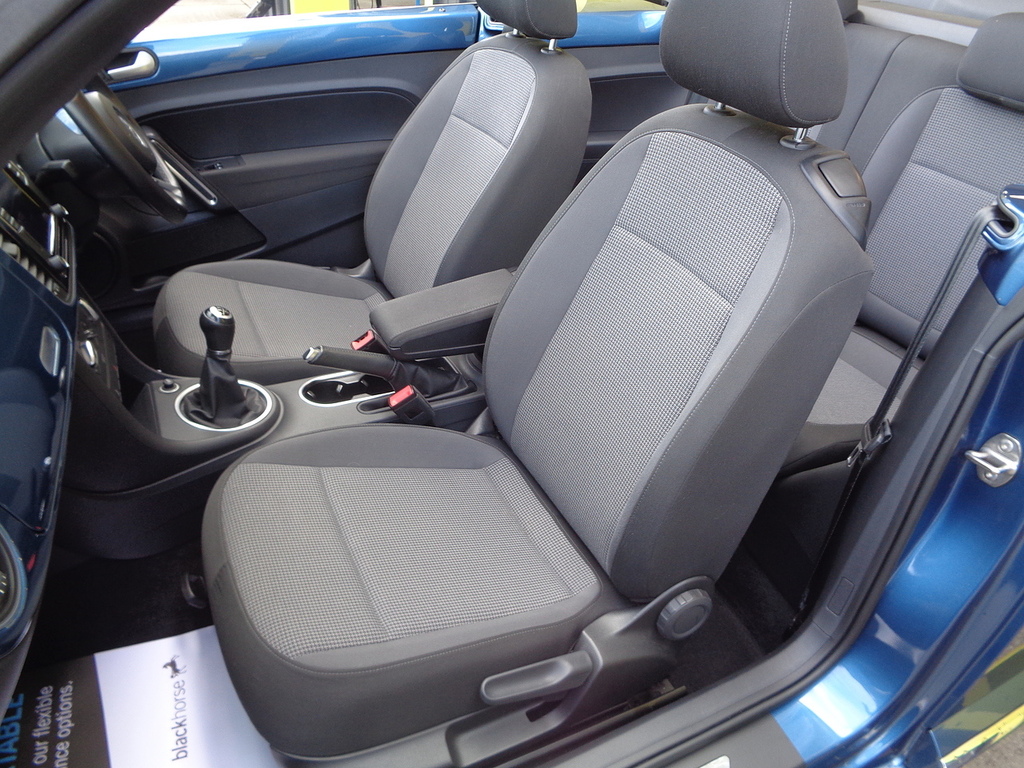 Volkswagen Beetle Beetle Tsi Bluemotion Tec - 2016 16 Grey #19