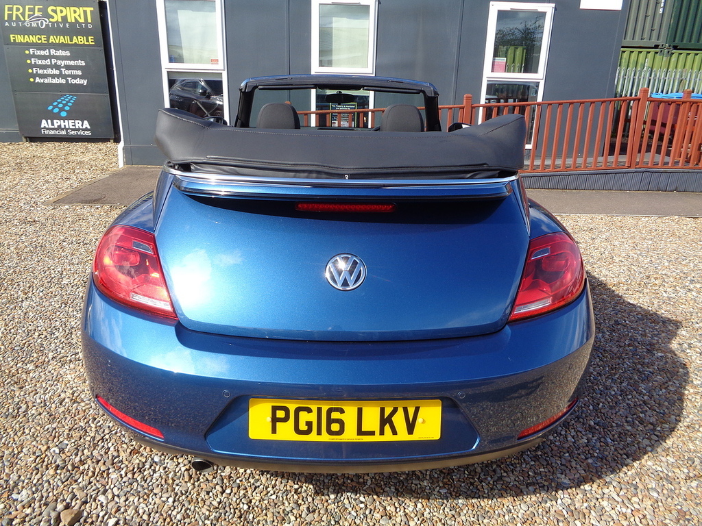 Volkswagen Beetle Beetle Tsi Bluemotion Tec - 2016 16 Grey #23