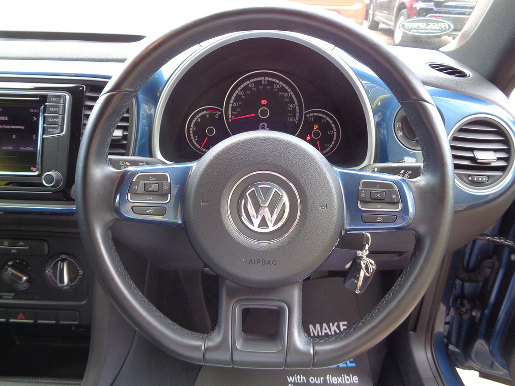 Volkswagen Beetle Beetle Tsi Bluemotion Tec - 2016 16 Grey #8