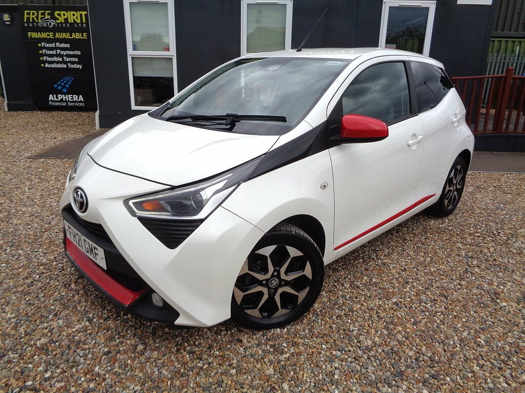 Toyota Aygo Vvt-i X-trend White #4