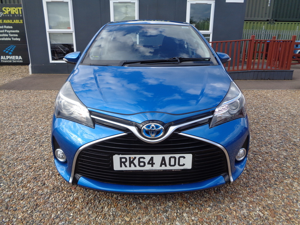 Toyota Yaris Vvt-h Excel Blue #2