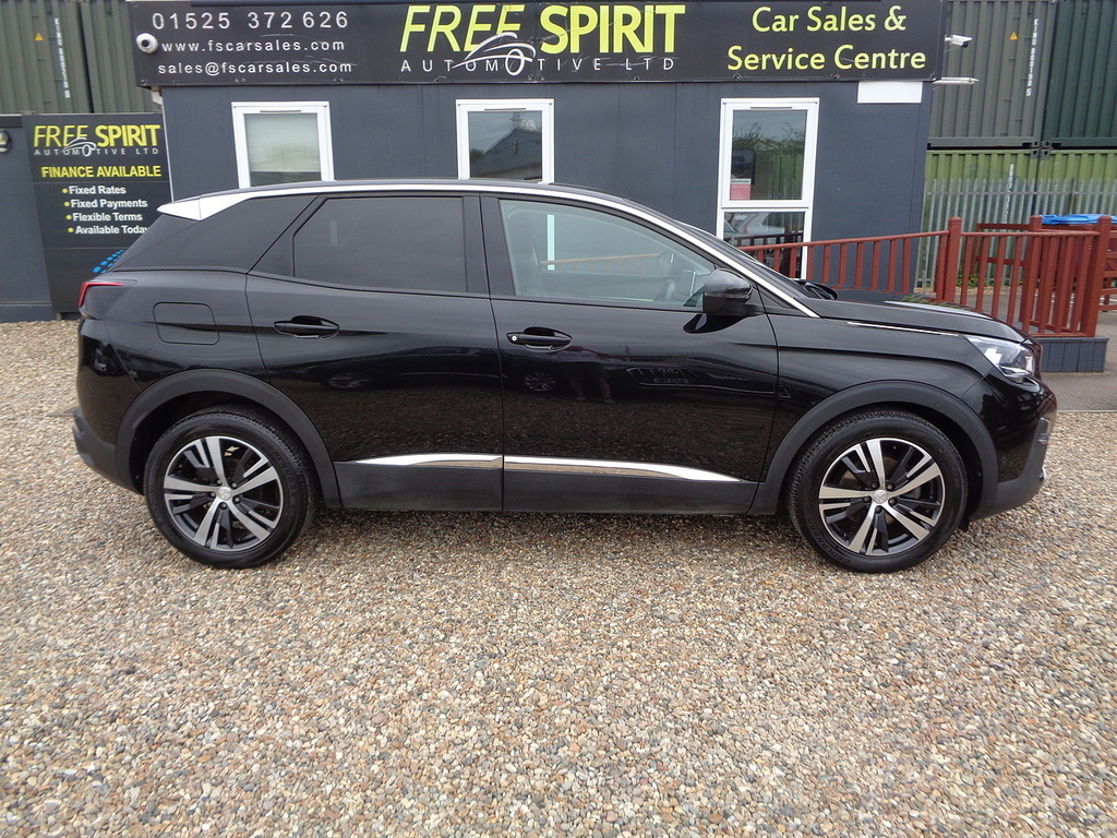 Peugeot 3008 Puretech Allure Black #5