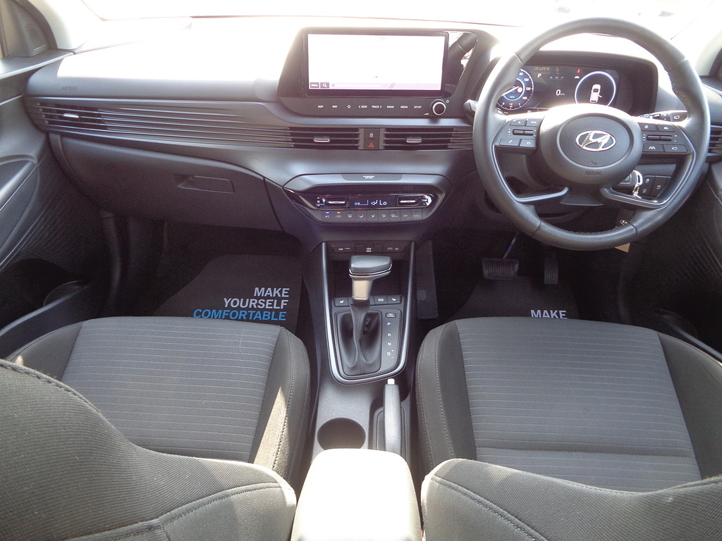 Hyundai I20 T-gdi Mhev Premium White #2