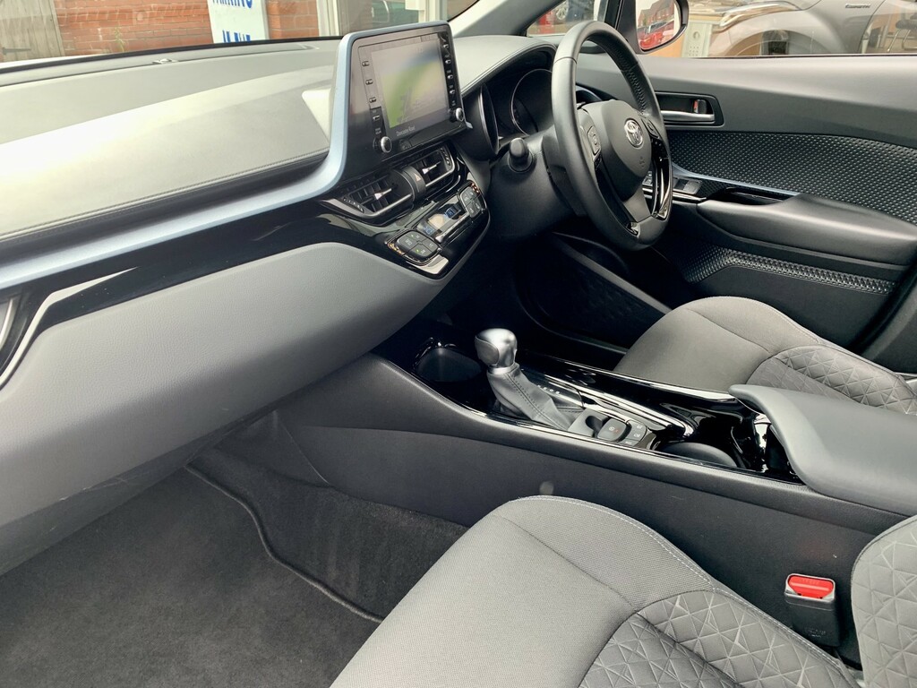 Toyota C-Hr Suv 1.8 Vvt-h Design 202020 FE20KLA Silver #2