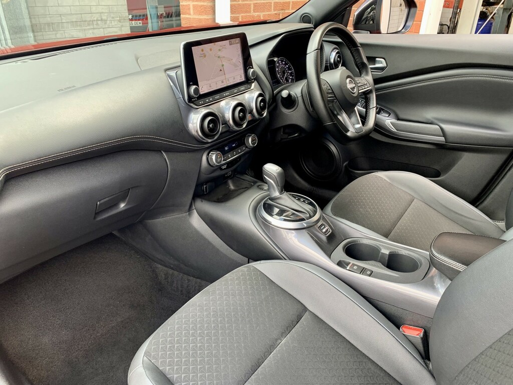 Nissan Juke 1.0 Dig-t N-connecta Red #2