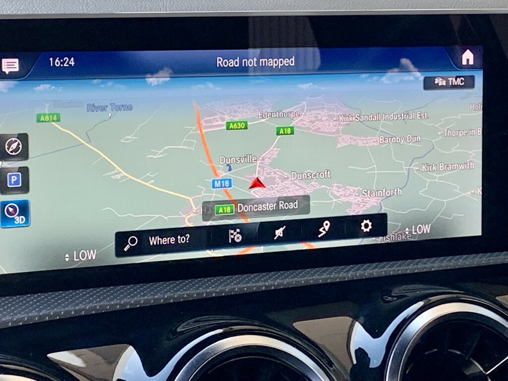 Mercedes-Benz A Class 1.3 A200 Amg Line Red #2