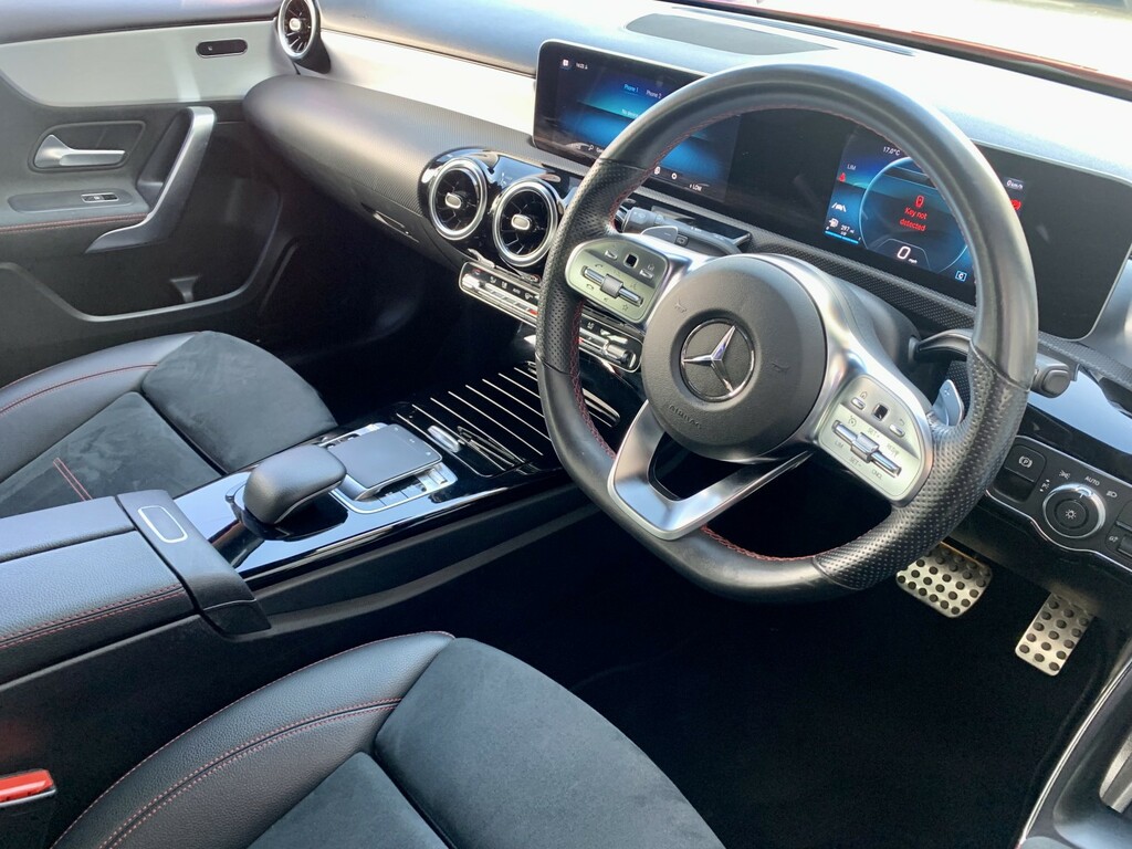 Mercedes-Benz A Class 1.3 A200 Amg Line Red #5