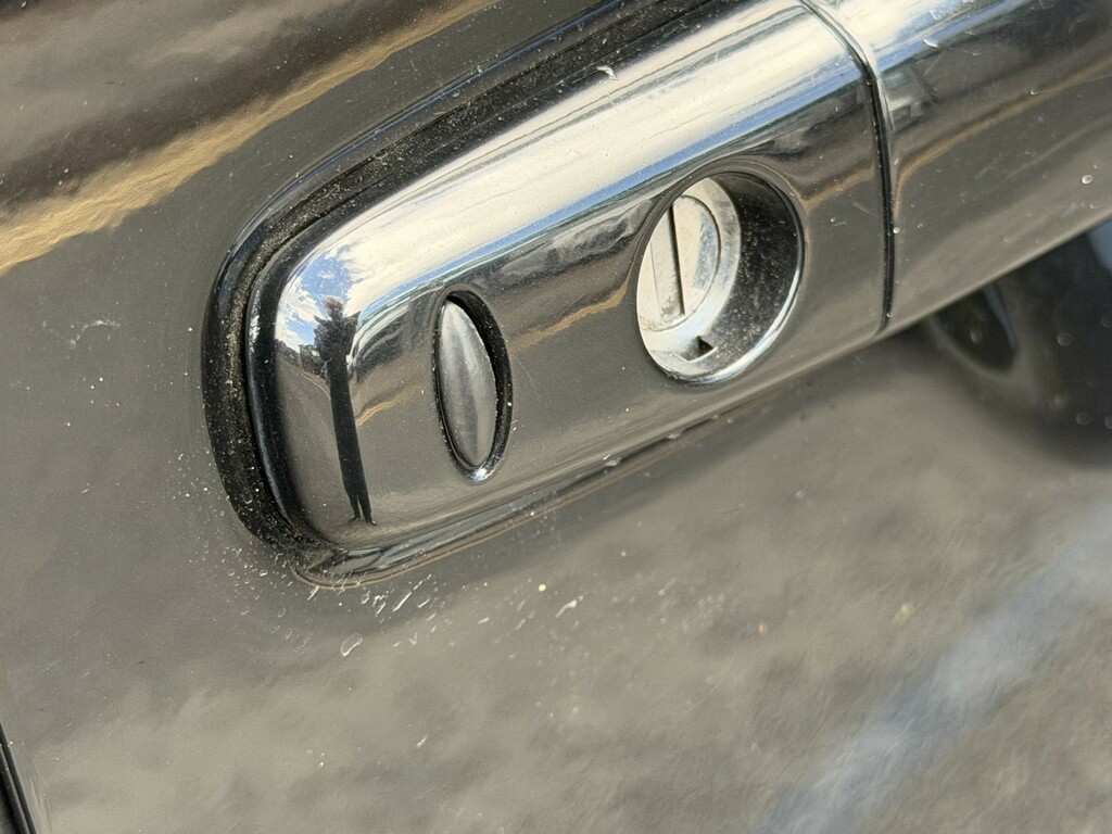 Mitsubishi Outlander 2L 4H Black #20