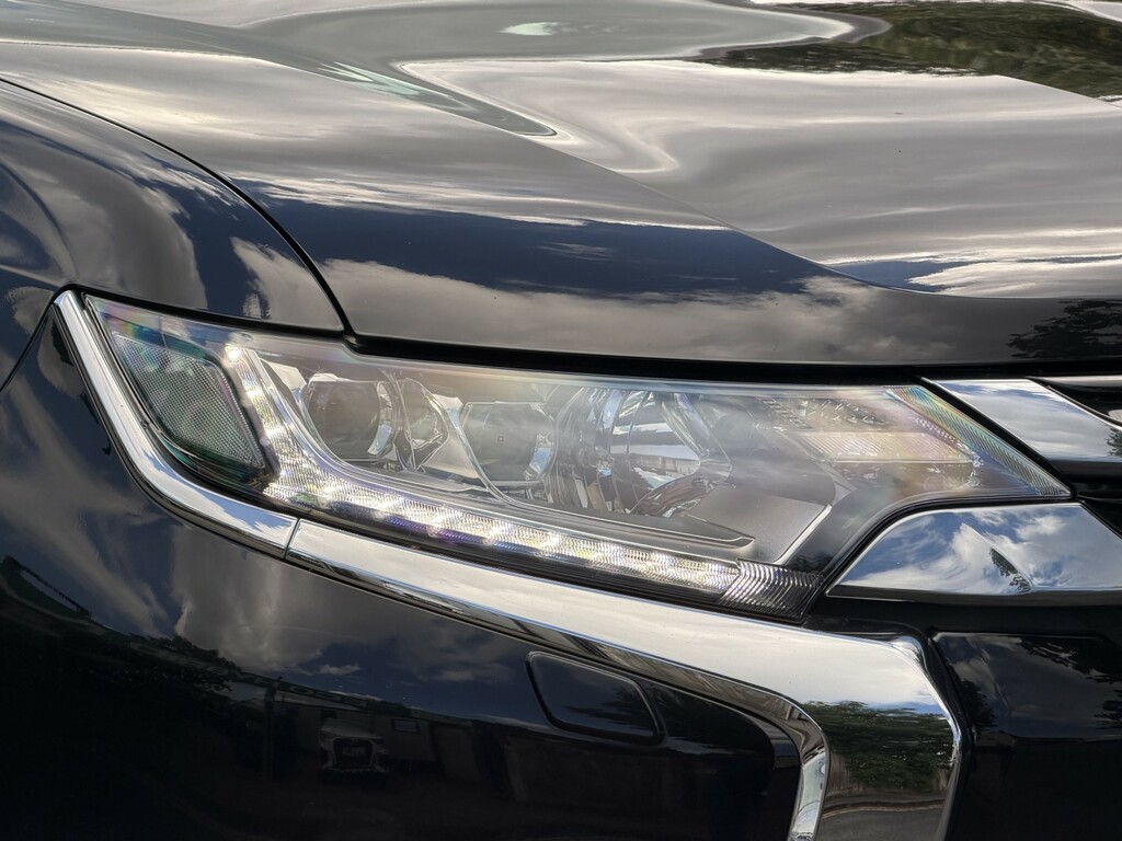Mitsubishi Outlander 2L 4H Black #15