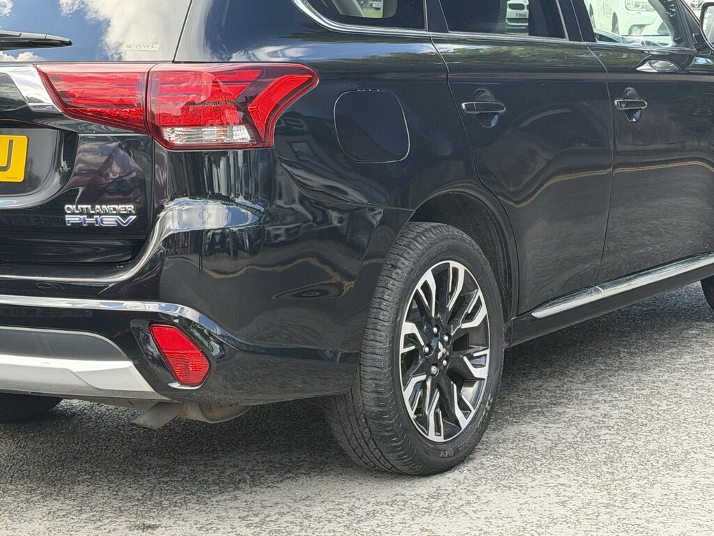 Mitsubishi Outlander 2L 4H Black #14