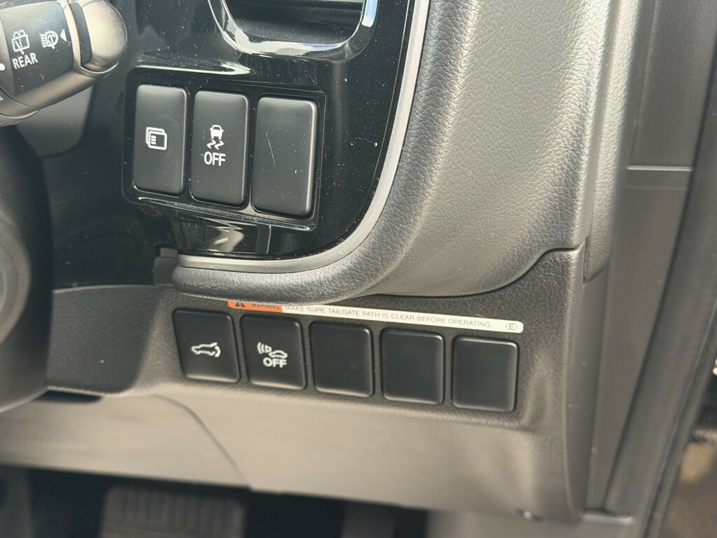 Mitsubishi Outlander 2L 4H Black #54