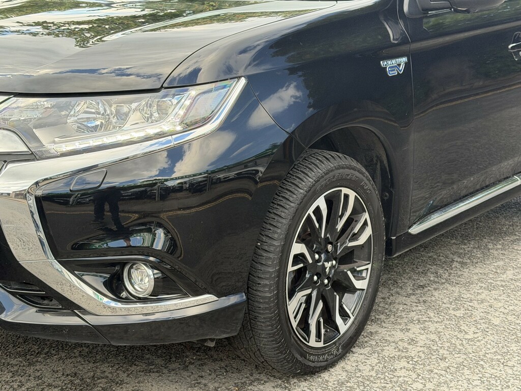 Mitsubishi Outlander 2L 4H Black #12