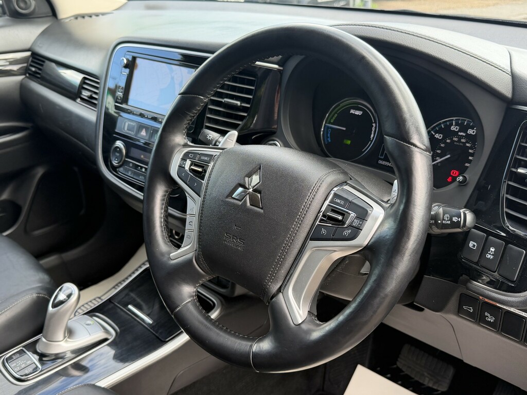 Mitsubishi Outlander 2L 4H Black #34