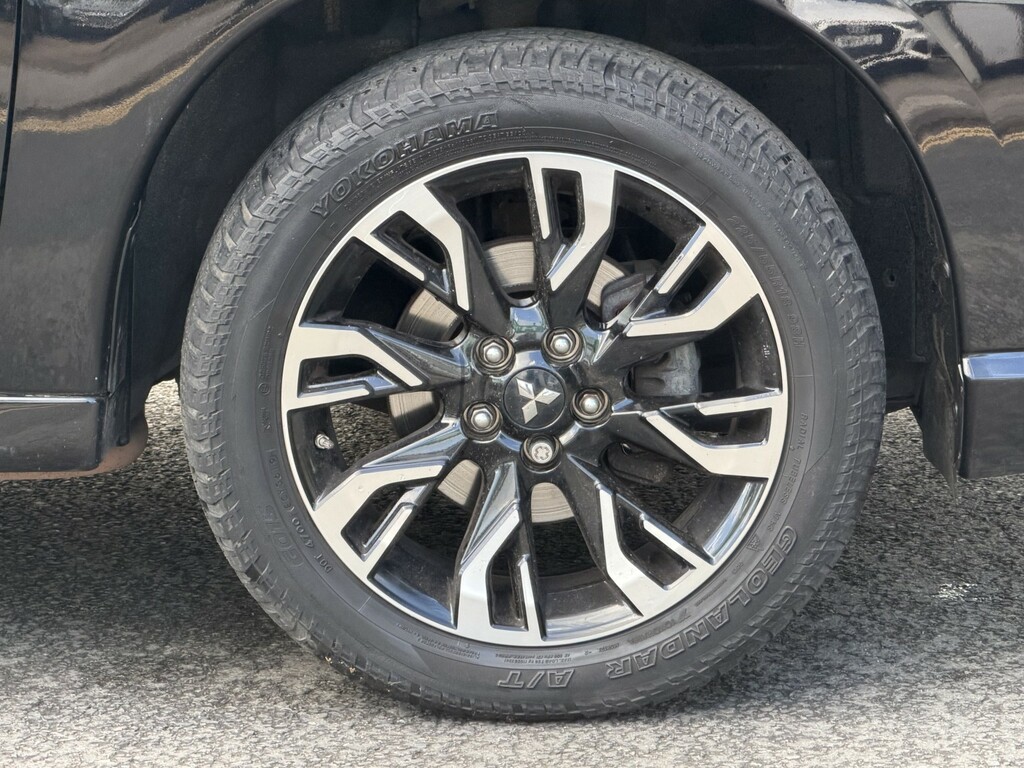 Mitsubishi Outlander 2L 4H Black #24