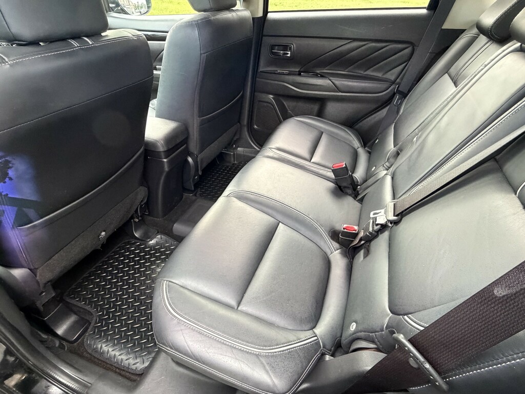 Mitsubishi Outlander 2L 4H Black #30