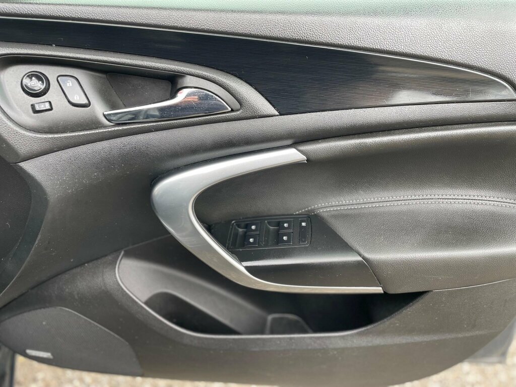 Vauxhall Insignia Black #16